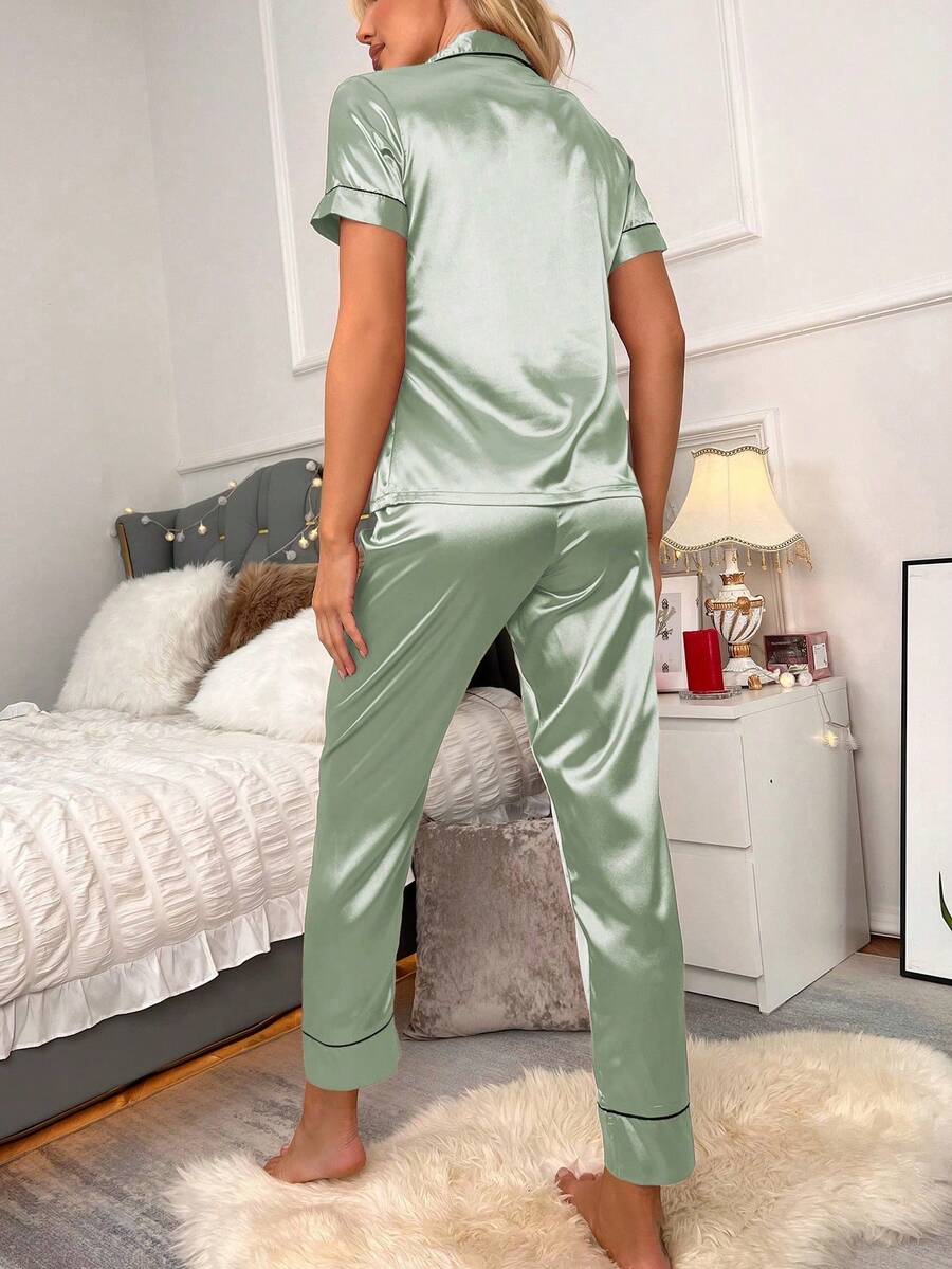 Two-Pieces Set Of Short-Sleeved Top And Long Pants Pajamas With Silk-Like Texture And Embroidered Hearts